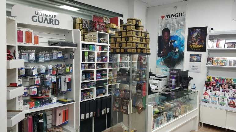 Interior de la tienda Nexus Sueca con zona de juego